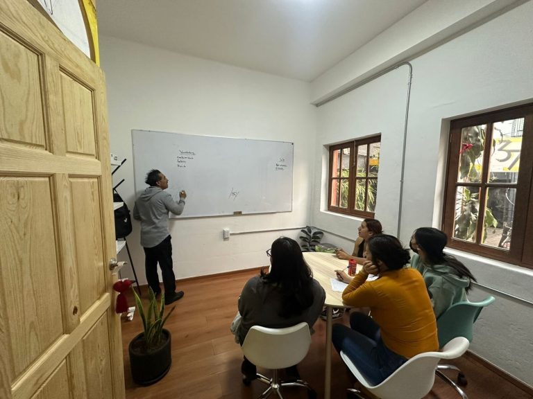 Personalised English Lessons in CDMX – Flexible, Effective Tutoring